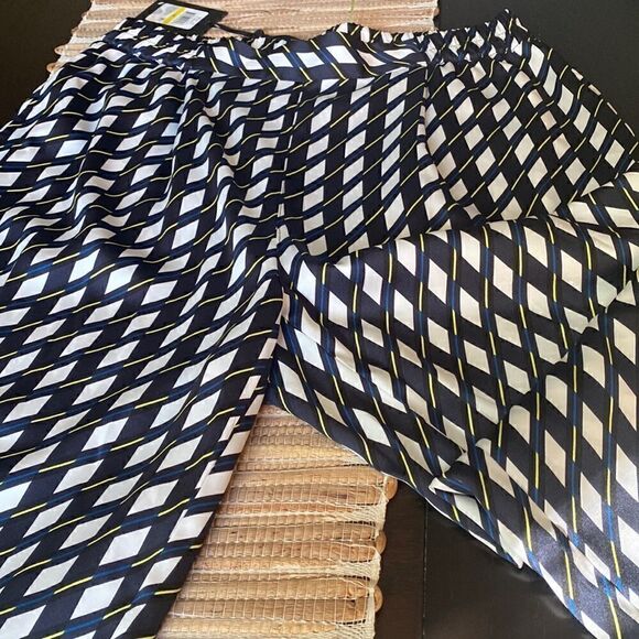 NWT DKNY silky crop pant with pockets size medium - Picture 1 of 5